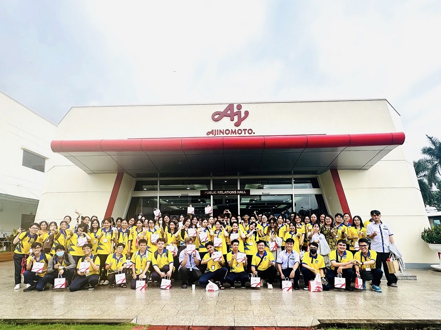 Sinh viên UFM trải nghiệm học tập thực tế tại Công ty Ajinomoto, Việt Nam