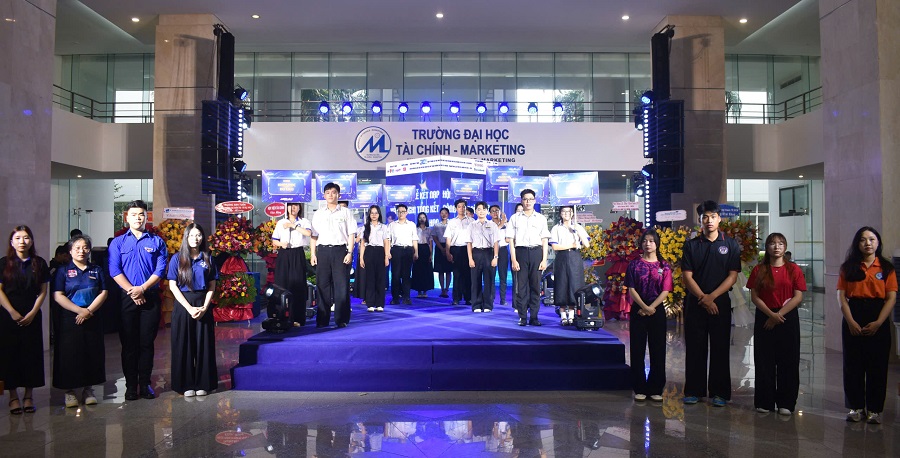 UFM sôi nổi các hoạt động tại Ngày hội chào đón Tân sinh viên khóa 25D - UFM Cheer day