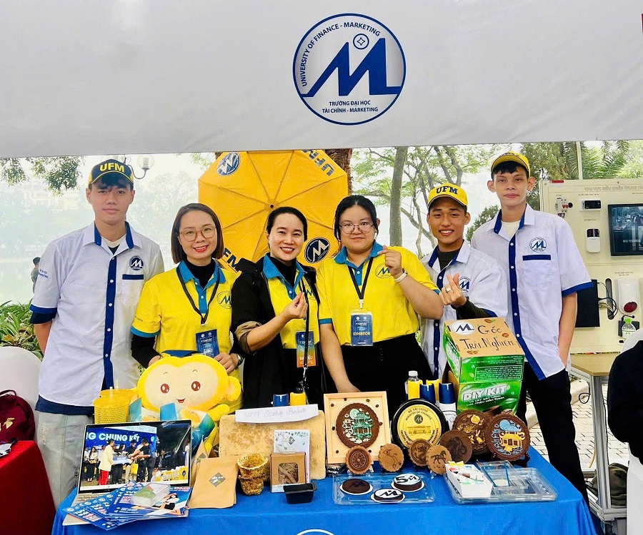 UFM thu hút đông đảo khách tham quan tại Techfest Việt Nam 2025