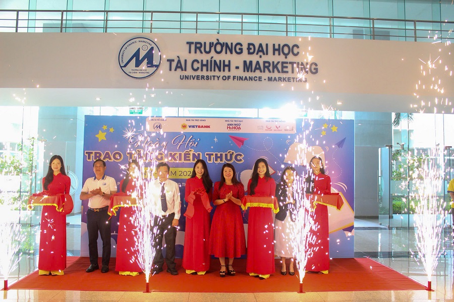 Ngày hội “Trao tặng kiến thức” và workshop “Bí quyết học tập Đại học hiệu quả” lần 3 – năm 2025