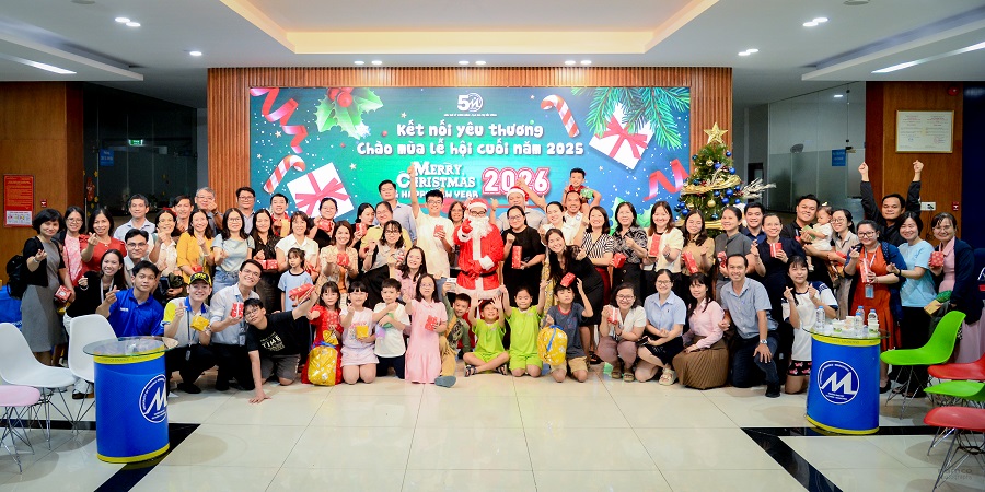 Ấm áp đêm hội “Kết nối yêu thương” tại UFM